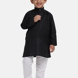 BownBee Boys Black Solid Kurta with Pyjamas-36