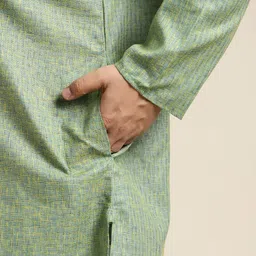 SOJANYA PLUS Plus Size Men Green Kurta with Pyjamas & Nehru Jacket image 2