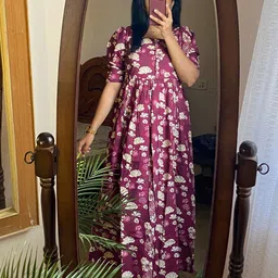 Light Daisy Floral Print Fit & Flare Midi Dress-image-76