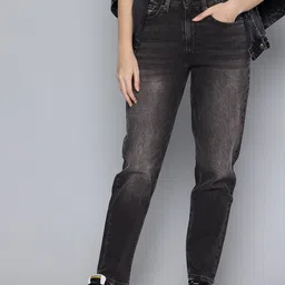 Levis Women Relaxed Tapered Fit Heavy Fade Stretchable Jeans-picture-16