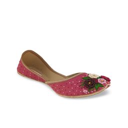 Fulkari Women Magenta & Gold-Toned Embellished Leather Mojaris-image-18
