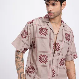 glitchez Relaxed Drip Embroidered Bowling Shirt-image-16