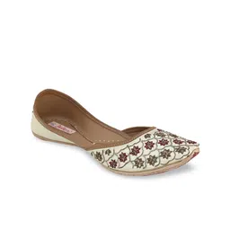 Fulkari Women Off-White Embellished Leather Mojaris-image-19