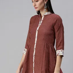 SheWill Maroon Ethnic Motifs Printed Mandarin Collar Regular Pleated Anarkali Kurti-picture-17