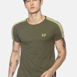 Steenbok Men Green Solid Round Neck T-shirt-image-9
