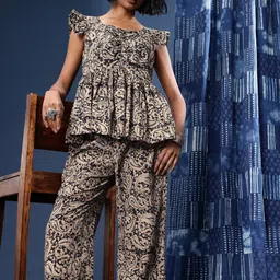 Taavi Women Kalamkari Pure Cotton Co-Ords-image-89