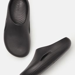 Crocs Men Mellow Croslite Clogs-90