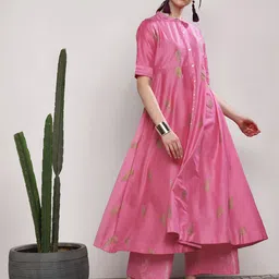 Sangria Women Pink Printed Kurta with Trousers-image-58