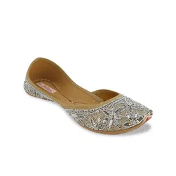 Fulkari Women Silver-Toned Embellished Leather Mojaris-picture-34