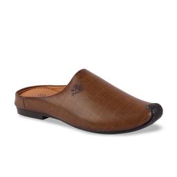FAUSTO Men Brown Textured Mojaris-image-30