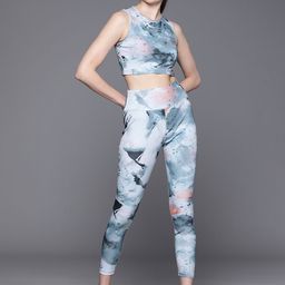 HRX by Hrithik Roshan Women Abstract Printed Rapid-Dry Tracksuit-image-12