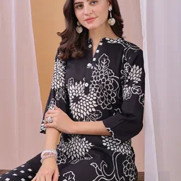 Saanjh Printed Tunic With Trousers Co-Ords-41