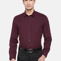 Turtle Men Maroon Relaxed Slim Fit Solid Formal Shirt-image-94