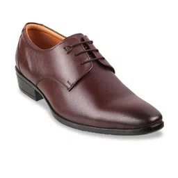 Mochi Men Brown Solid Leather Formal Oxfords-picture-58