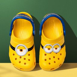 Crocs Boys Yellow Printed Classic Minions Clogs-16