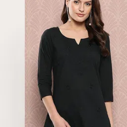 Yufta Floral Chikankari Embroidered Pure Cotton Top-image-87
