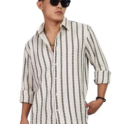 Eszett Men Vertical Striped Spread Collar Cotton Casual Shirt-picture-10