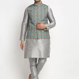 Benstoke Men Silver-Toned Solid Kurta with Pyjamas-image-86