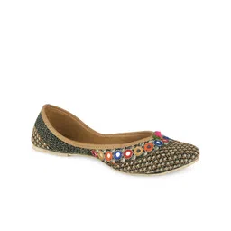DESI COLOUR Women Black Embellished Rubber Mojaris-image-73