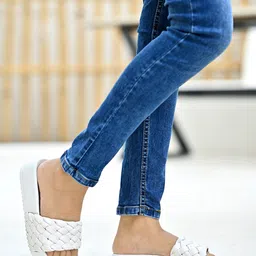 Shoetopia Women White Textured Flatform Sandals-8