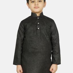 SG YUVRAJ Boys Black Solid Straight Kurta-8