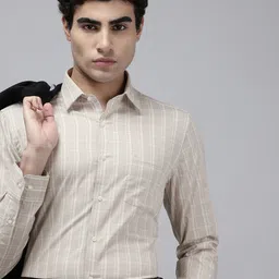 Arrow Manhattan Slim Fit Checked Pure Cotton Formal Shirt-picture-35