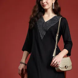 Indo Era Solid Pure Cotton Kurta with Geometric Thread Work-picture-12