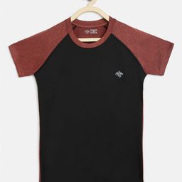 CHIMPRALA Girls Black & Maroon Solid Round Neck T-shirt-image-89