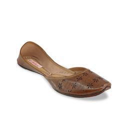 Fulkari Women Tan Textured Leather Mojaris-54