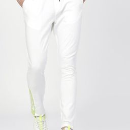 HIGHLANDER Men White Slim Fit Solid Regular Trousers-image-51