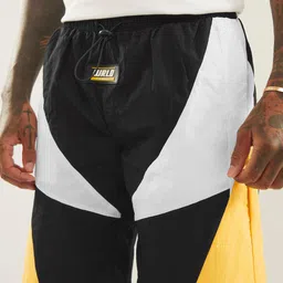 boohooMAN Colourblocked Relaxed Fit Shorts-image-8