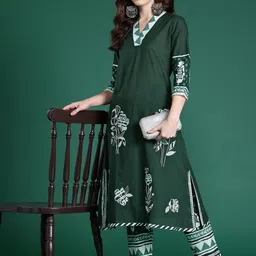Indo Era Floral Printed Regular Pure Cotton Kurta with Trousers-image-84