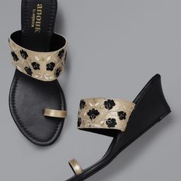 Anouk Women Gold-Toned & Black Embroidered One-Toe Wedges-13