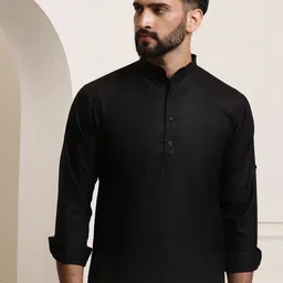 Anug by SOJANYA Men Black Band Collar Kurta-image-62