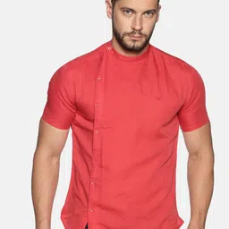SHOWOFF Men Red Slim Fit Solid Casual Shirt-image-79