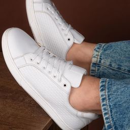 The Roadster Lifestyle Co. Men Textured Comfort Insole Sneakers-image-33