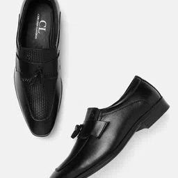 Carlton London Men Textured Formal Loafers with Tassels-image-79