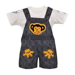 Wish Karo Girls Grey & White Printed T-shirt with Dungaree-image-22