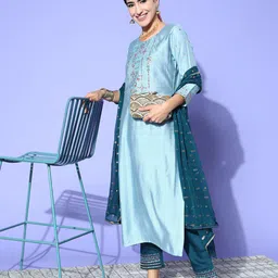 Sangria Floral Yoke Design Regular Sequinned Kurta with Trousers & Dupatta-16