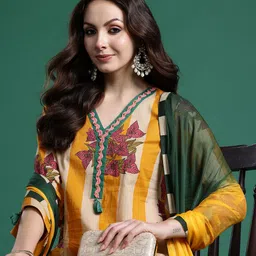Indo Era Women Floral Printed Regular Pure Cotton Kurta with Trousers & With Dupatta-37