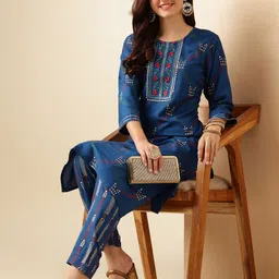 Anouk Floral Printed Regular Thread Work Kurta With Trousers-picture-20