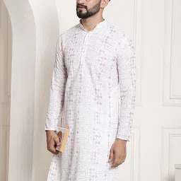 SOJANYA Men White Geometric Printed Thread Work Kurta-39