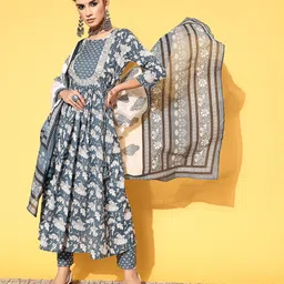 Kvsfab Women Floral Pure Cotton Print Parade Kurta Set-image-82