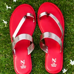 THE MADRAS TRUNK Women Silver-Toned Solid Leather Open Toe Flats-27
