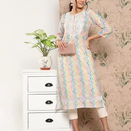 Varanga Chevron Printed Thread Work Pastels Kurta-picture-24