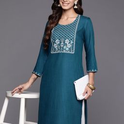 Varanga Women Floral Yoke Design Sequinned Kurta-image-32