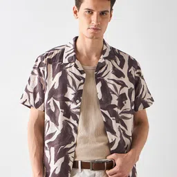 Red Flame Men Cuban Collar Abstract Printed Casual Shirt-image-5