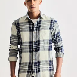 Red Flame Men Tartan Checks Opaque Checked Casual Shirt-image-13