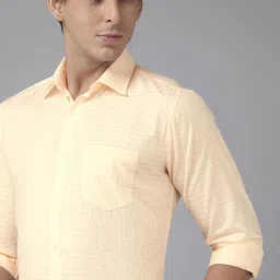 Van Heusen Men Peach-Coloured & White Custom Fit Checked Formal Pure Cotton Shirt-image-62