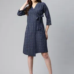 Cottinfab Women Striped Front Open Tie Up Detail Wrap Dress-image-17